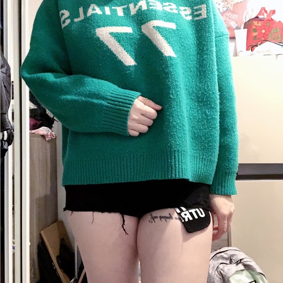 Bundle sweaters - Picture 3 of 3